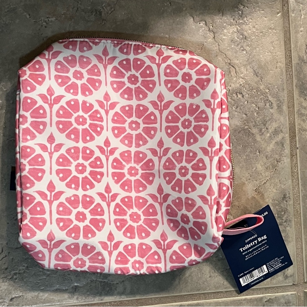 Roller rabbit toiletry pouch